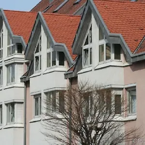 Domino 4* Stuttgart